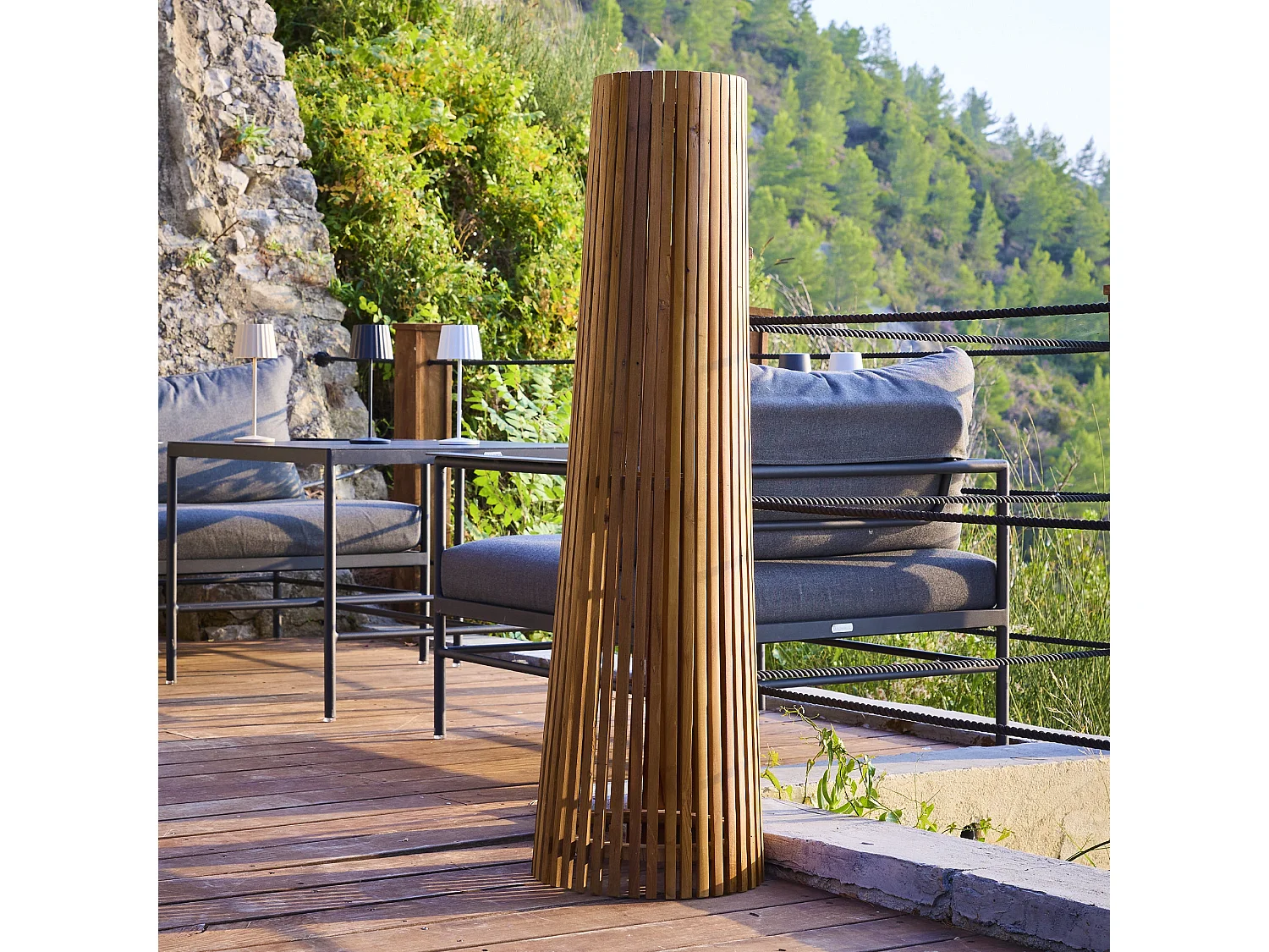 Lampadaire d'extérieur solaire TECKA SMALL H120cm