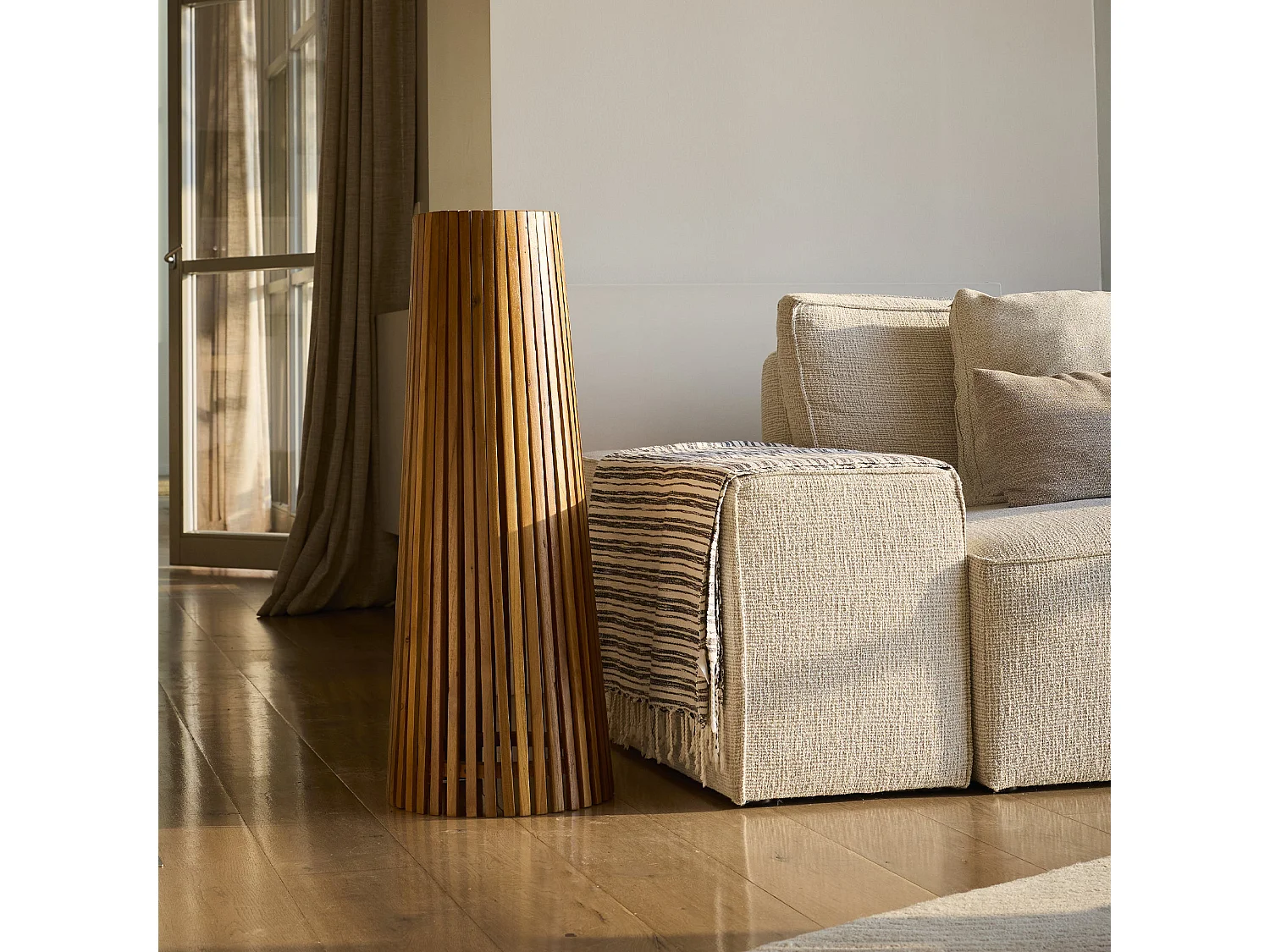 Lampadaire d'extérieur solaire TECKA SMALL H90cm