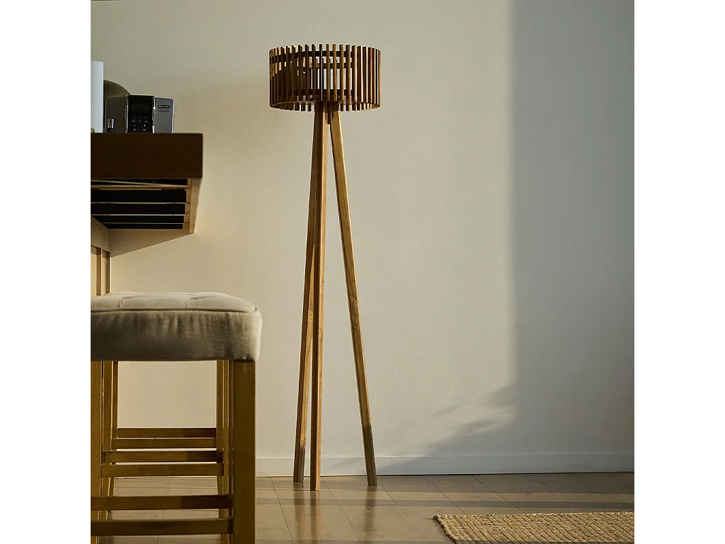 Lampadaire solaire EDEN TALL en bois teck H158cm