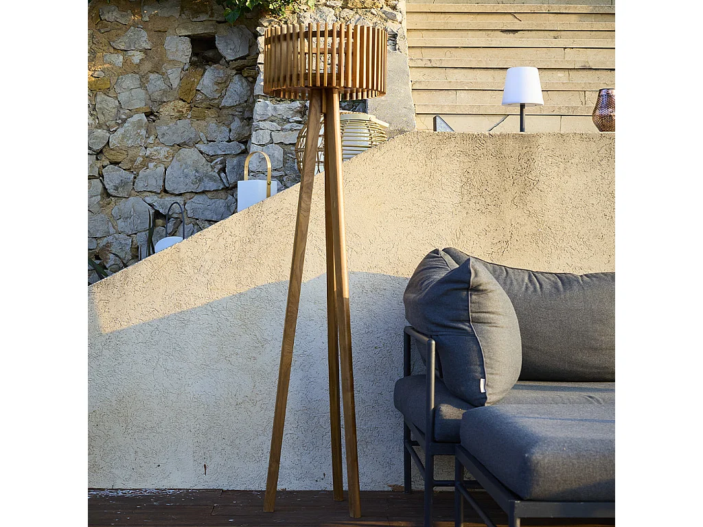 Lampadaire solaire EDEN TALL en bois teck H158cm