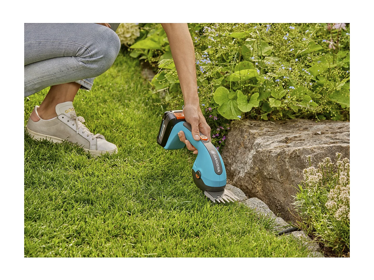 Cisaille à gazon et à buissons sans fil Gardena PowerCut 20/18V P4A