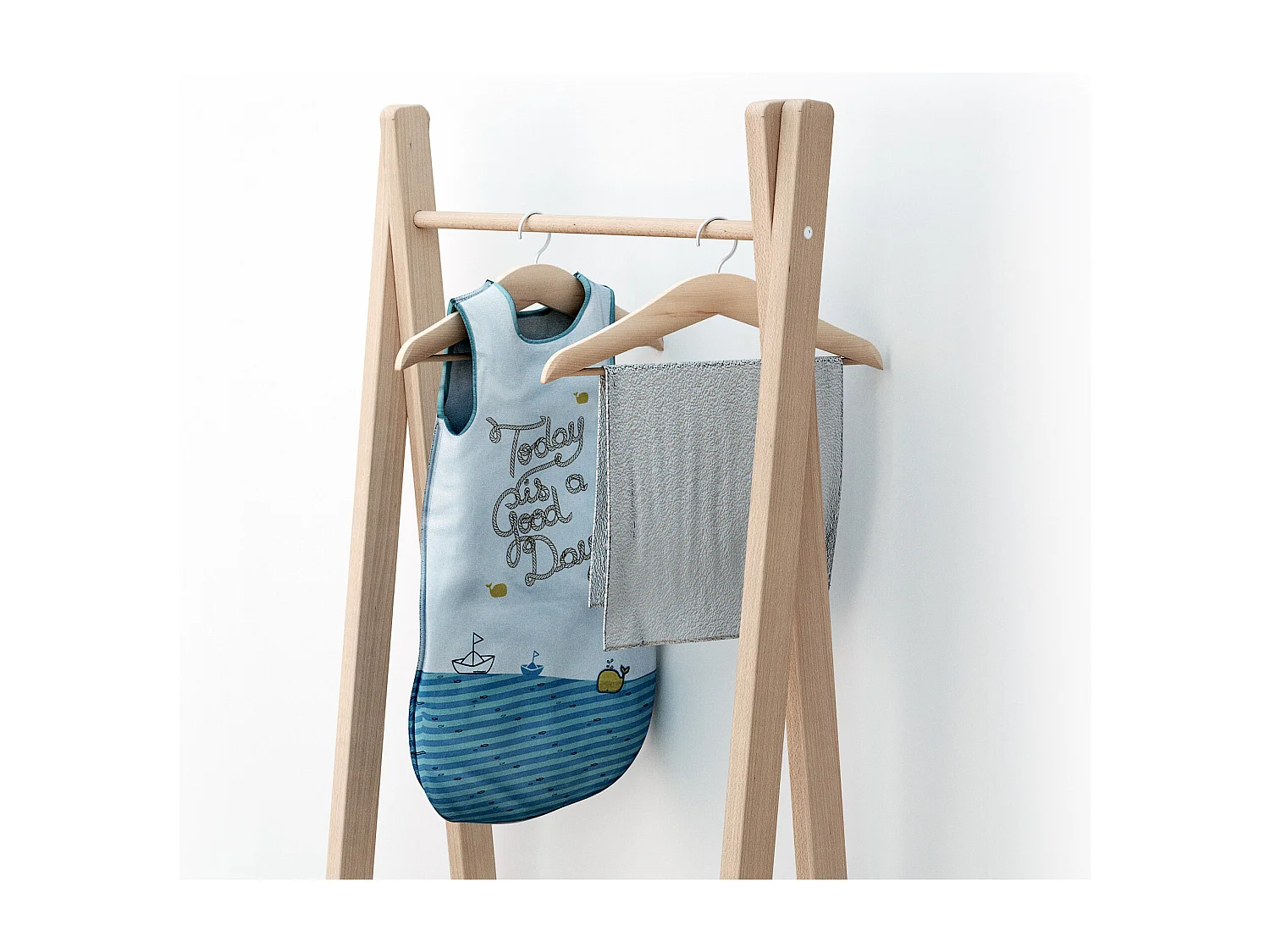 Kinderkledingrek ESSENTIEL in hout Beuken onbewerkt 50 x 30 x 130 cm