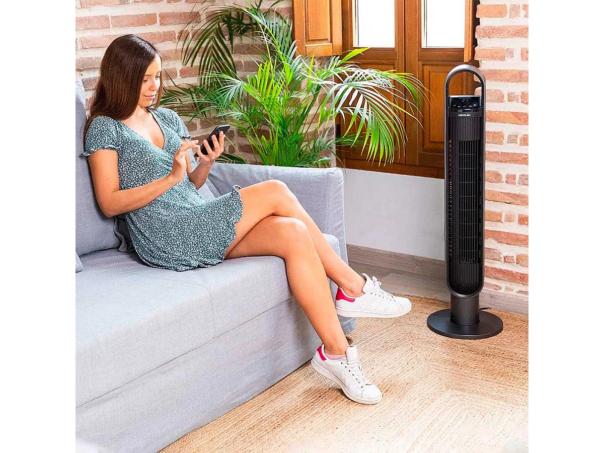 Ventilador de torre Cecotec EnergySilence 9190 SkyLine Ionic Connected 60W WiFi + mando a distancia negro