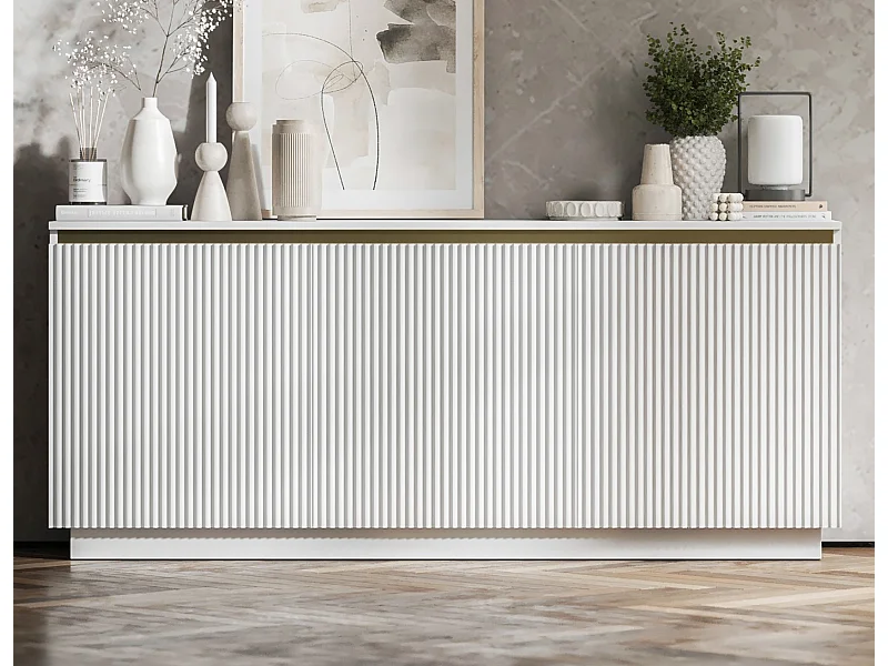 Commode à 3 portes – corps blanc mat, façades rainurées blanc mat – 166.8 cm, sur socle