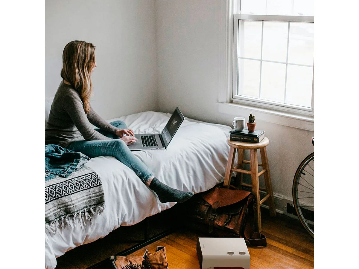 Calefactor ventilador Wakama 4020W Universal Blue 2000W diseño horizontal blanco