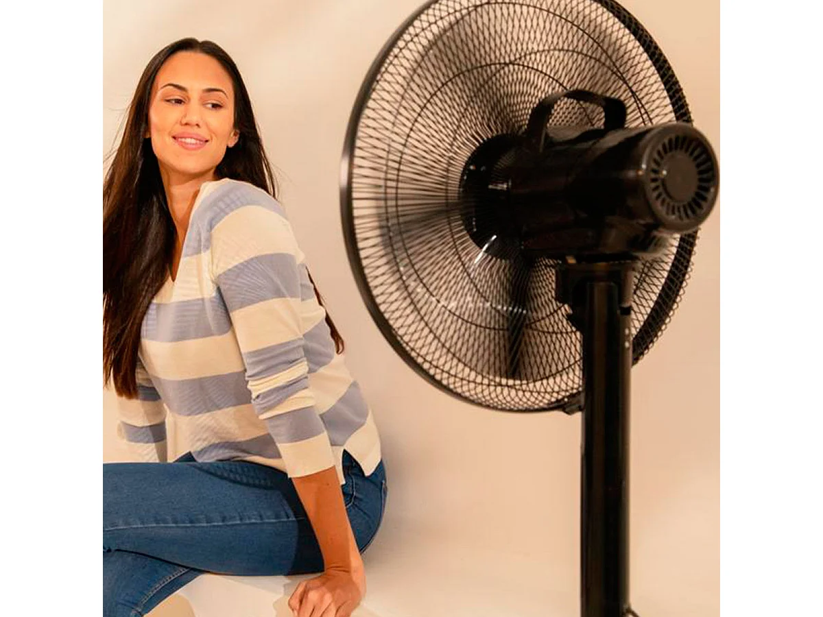 Ventilador de pie Cecotec EnergySilence 555 2 in 1 Smart XL 55W 2 en 1 negro