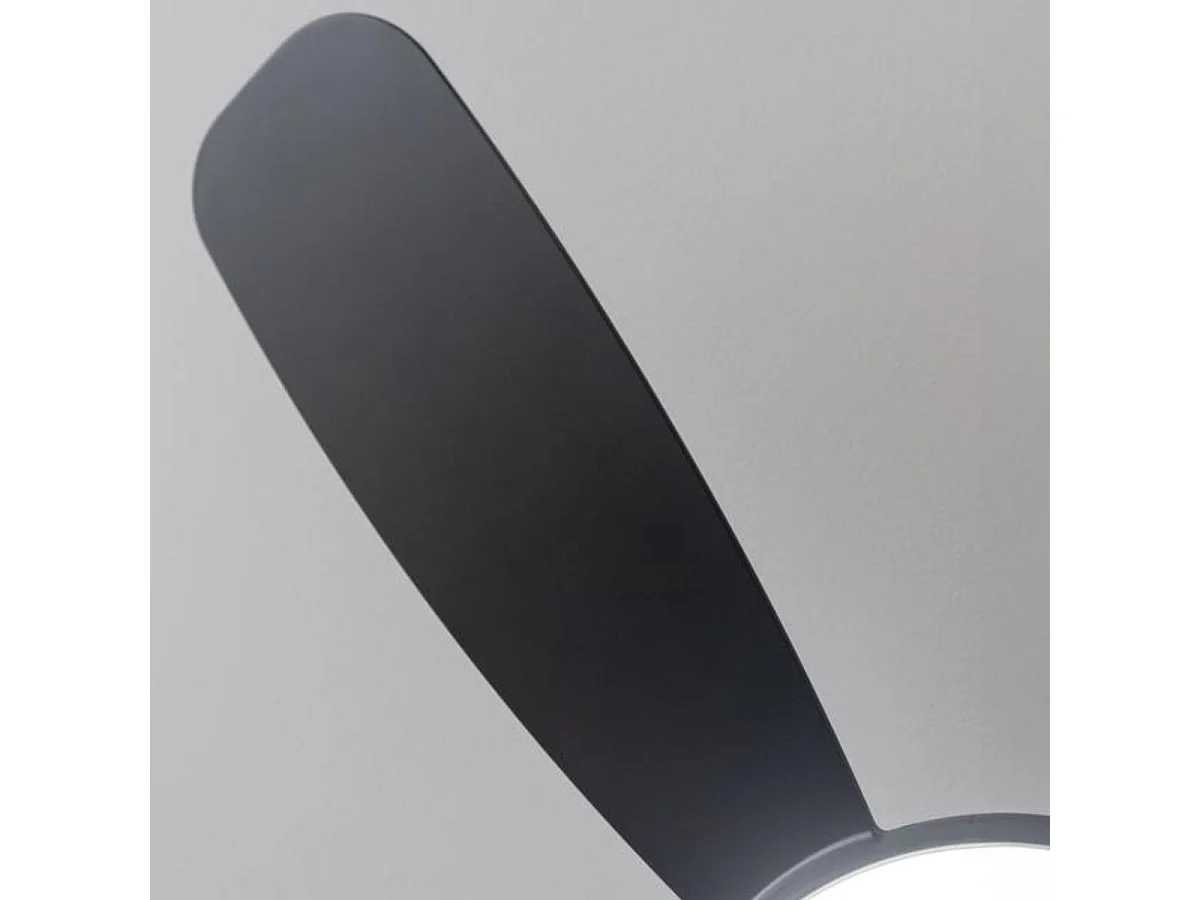 Ventilador de techo EnergySilence Aero 5200 55W 6 aspas con mando a distancia negro Ø132 cm