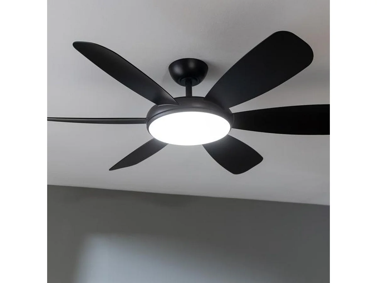 Ventilador de techo EnergySilence Aero 5200 55W 6 aspas con mando a distancia negro Ø132 cm