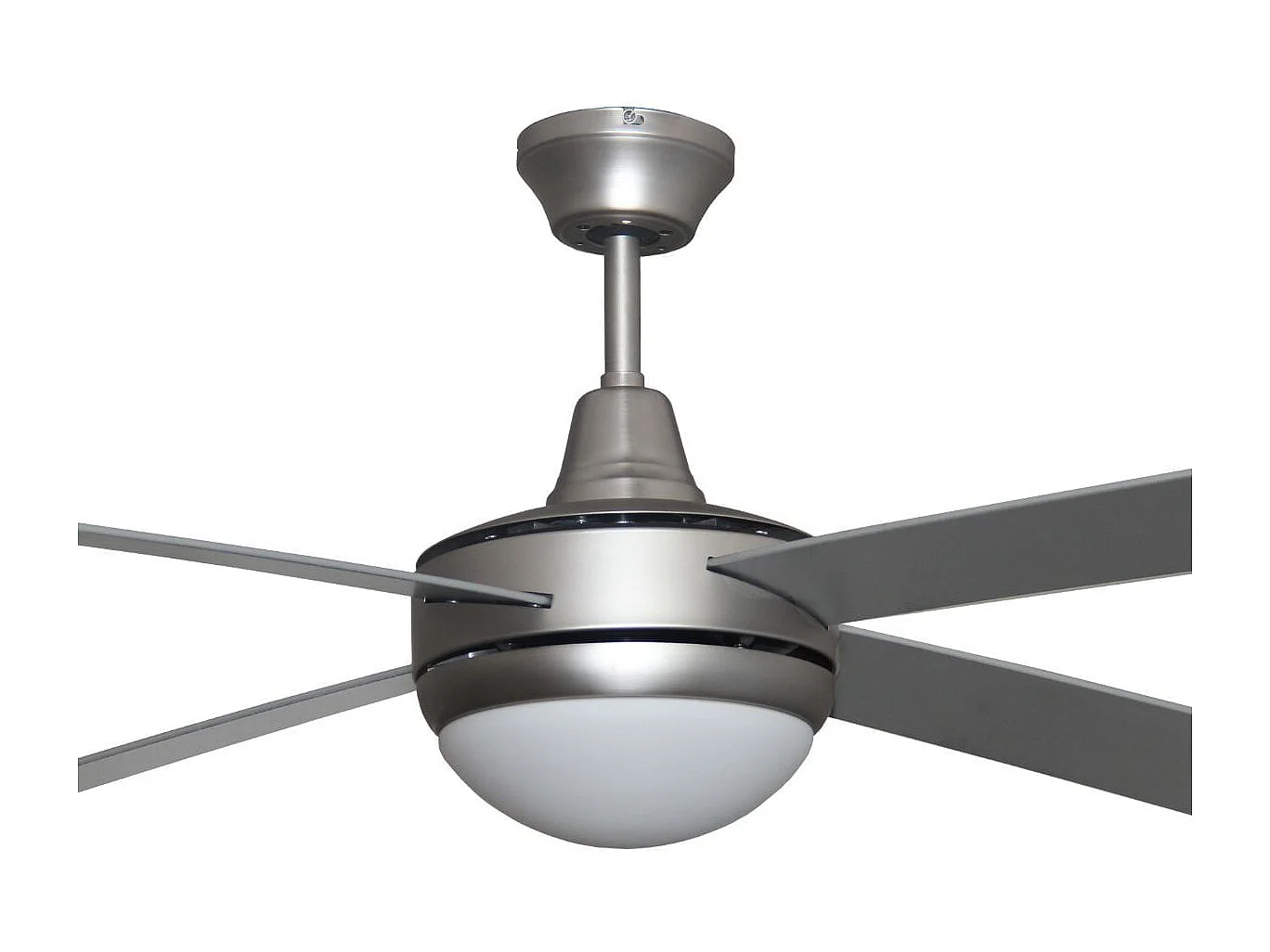 Ventilador de techo Antibes 70W 4 aspas con mando a distancia Ø132 cm