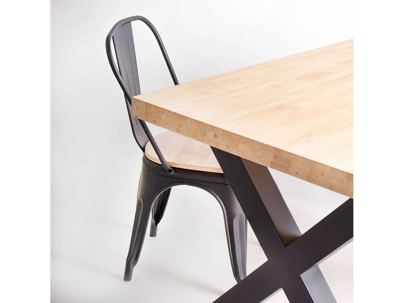 Pack de 4 sillas Tolix roble Nordish/negro 85x45x45 cm Adec