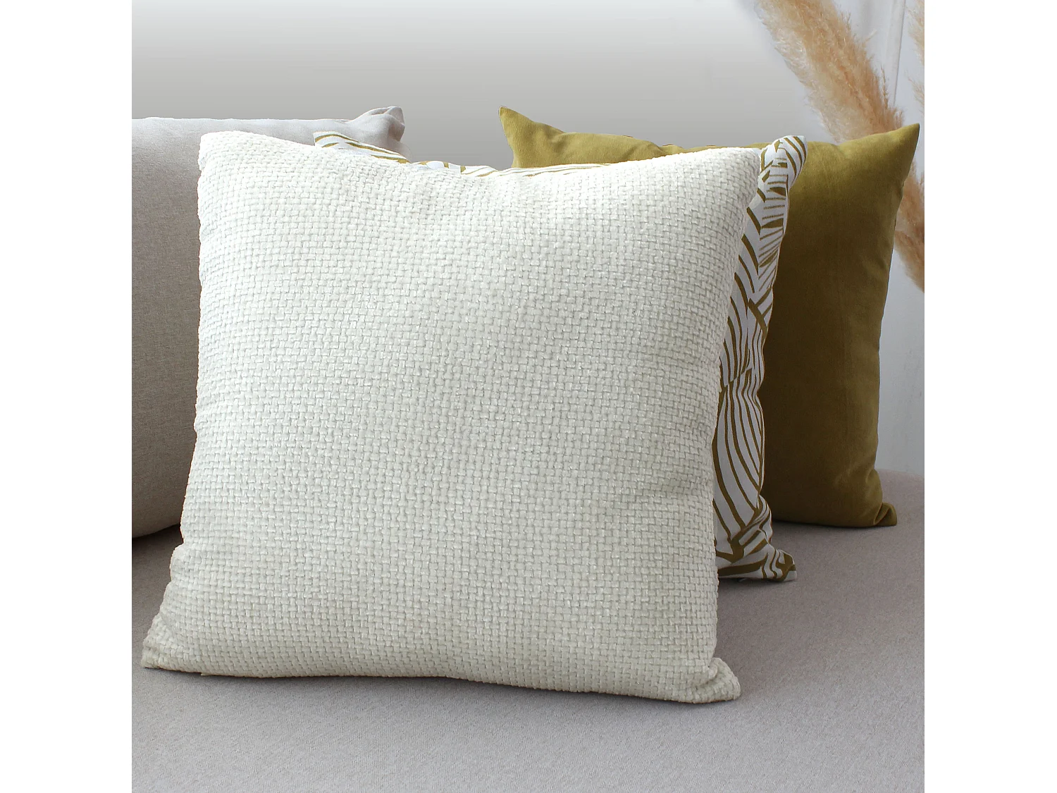 2 Coussins Velours Chenillé, Déhoussable, Ecru,  100% polyester, Collection Kamala