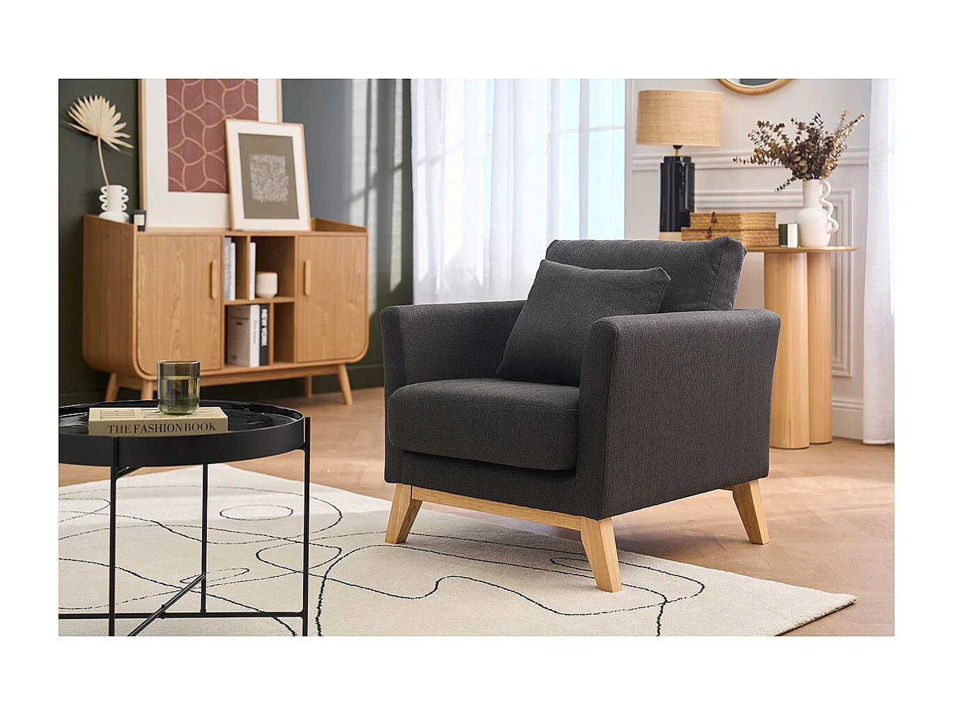 Fauteuil scandinave déhoussable en tissu gris foncé et bois clair OSLO