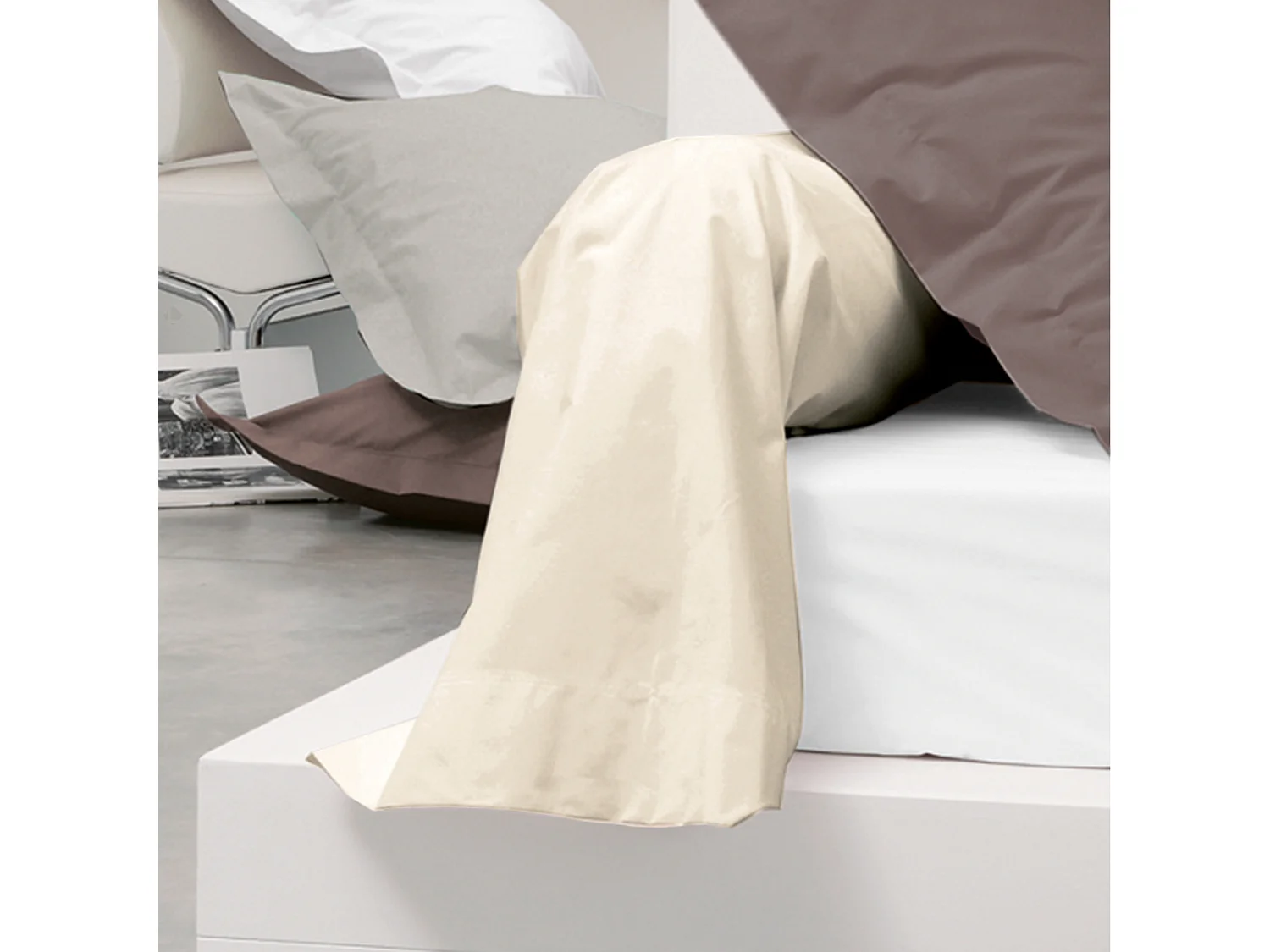 Taie de traversin uni 140x43 cm coton ALTO Crème