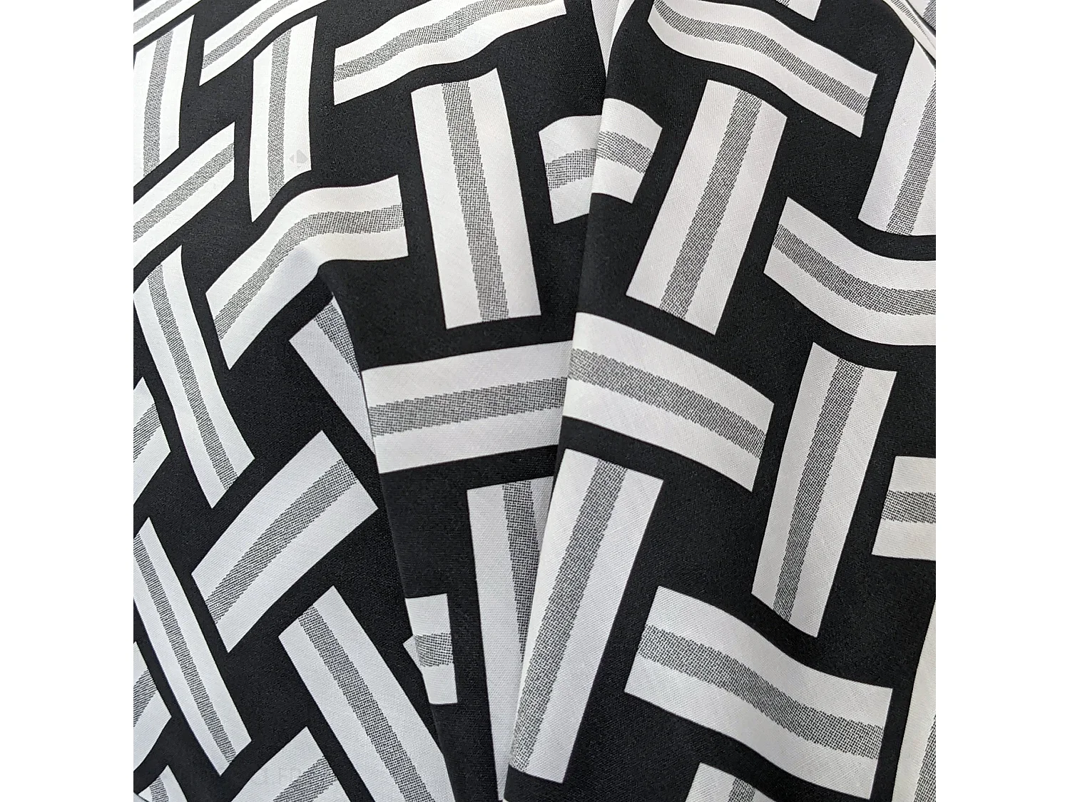 Taie de traversin 140x43 cm percale coton RIVIERA noir Réglisse