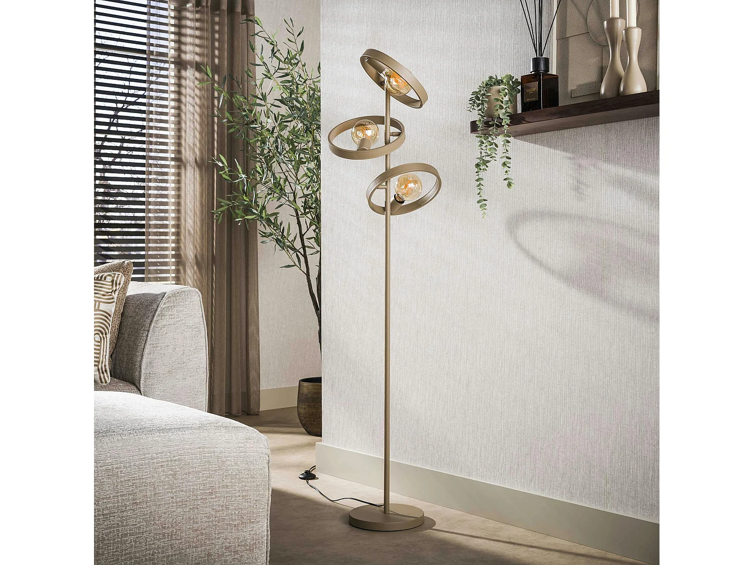 Lampadaire design beige mat 3 anneaux TRIBECA