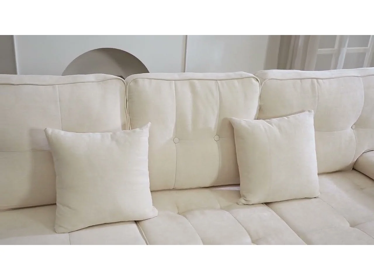 Canapé d'angle en L 3 places - avec 2 coussins - Pouf amovible - Tissu chenille - Gris