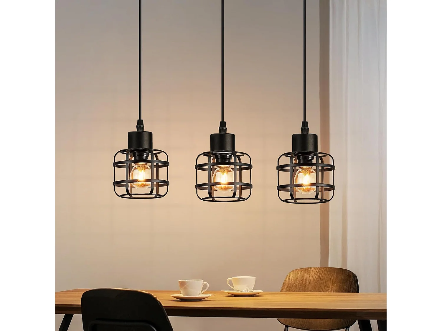 Lampa wisząca Nettlife Vintage z trzema żarówkami – czarny metalowy żyrandol E14 w stylu retro – regulowana wysokość do jadalni i salonu (żarówki nie są dołączone)