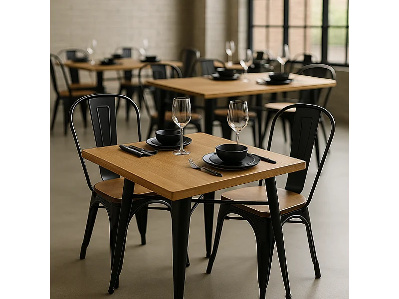 Ensemble Table et Chaises Style Industriel, Métal Noir Mat et Bois Naturel Clair, 60x60cm - Design Factory