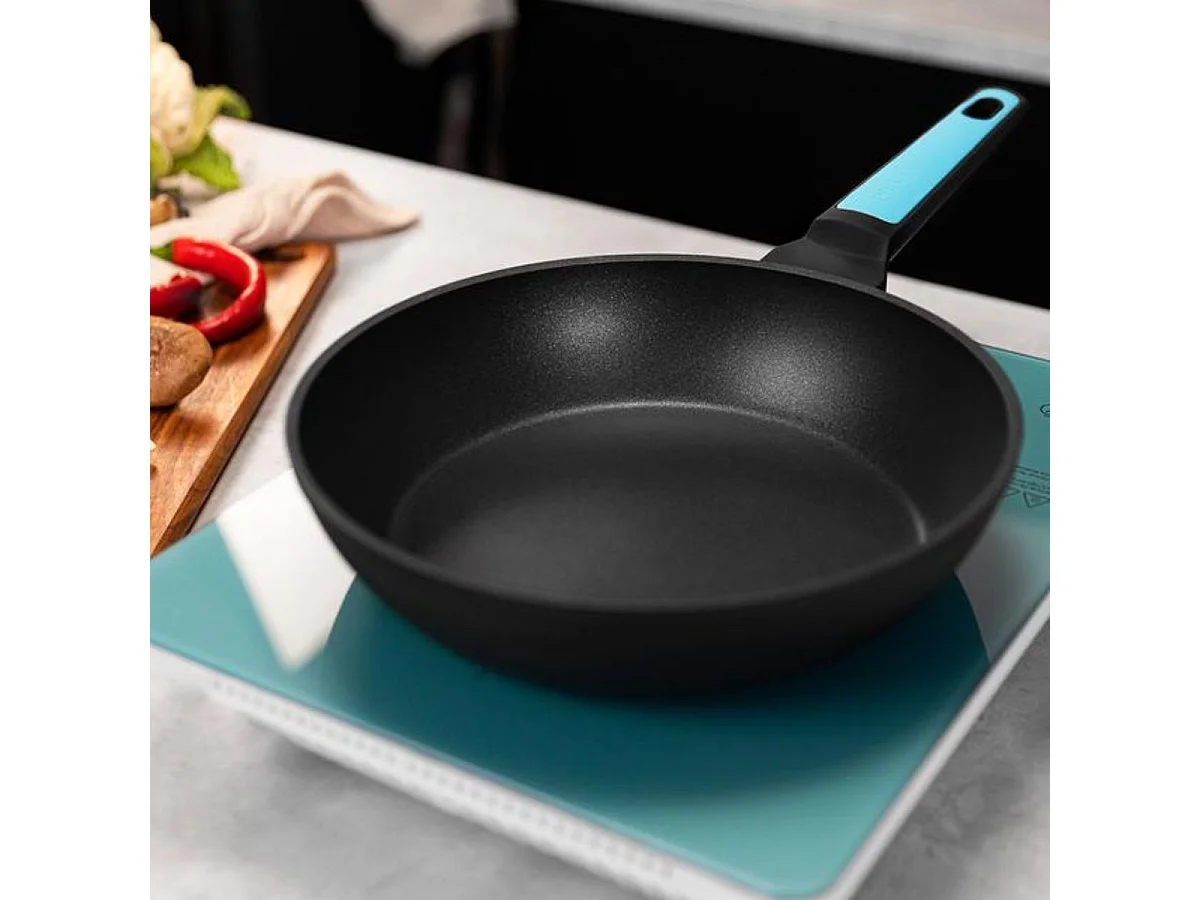 Sartén Cecotec Polka Platinum 28 Bucket Thunder aluminio forjado negro Ø28 cm