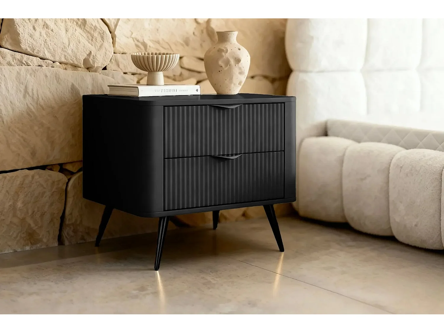 JOUDY - Table de chevet 63cm effet rainuré - Noir