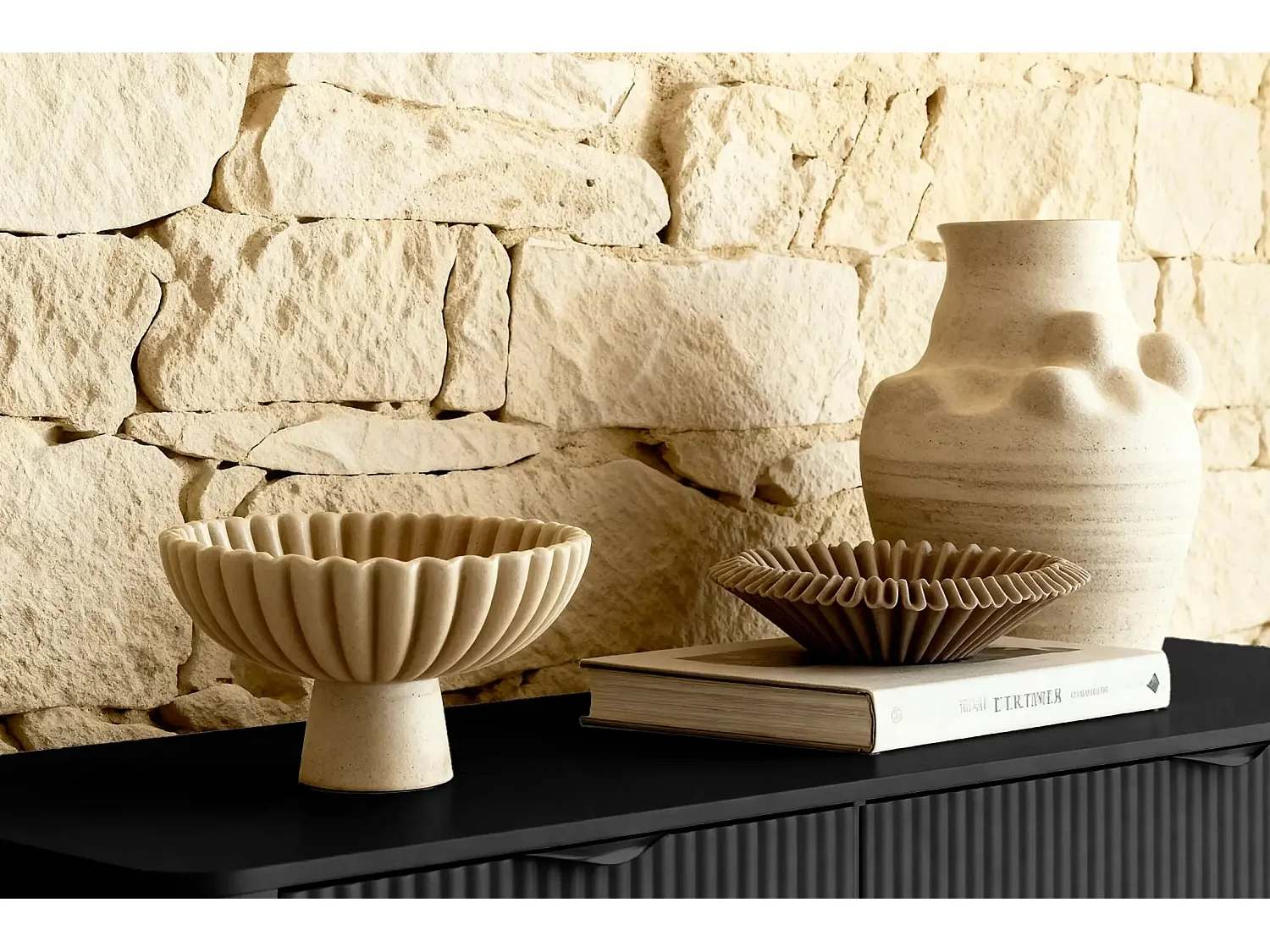 JOUDY MINI - Mini buffet 138cm effet rainuré - Noir