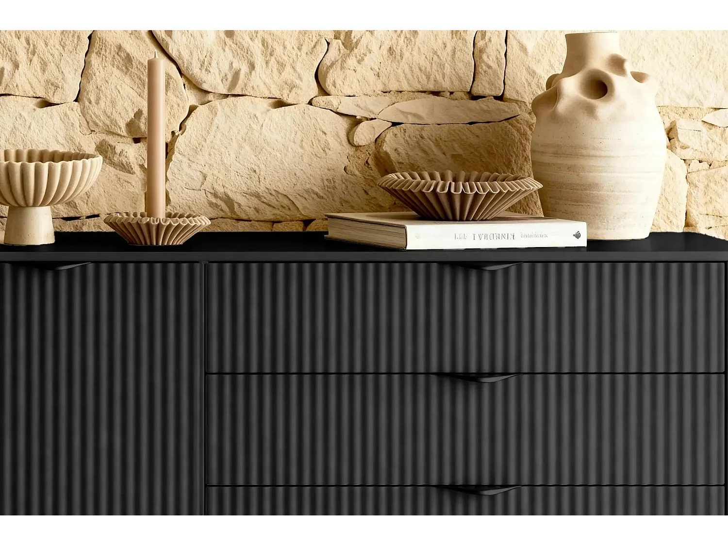 JOUDY MINI - Mini buffet 138cm effet rainuré - Noir