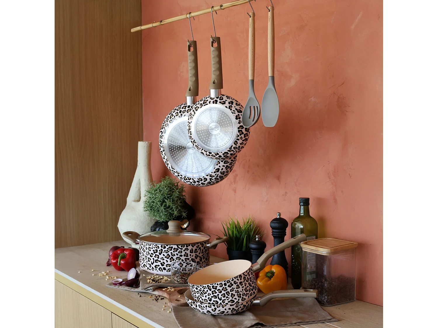 Menastyl - Lot Poêle 24cm Et Casserole 18cm Léopard En Alu Revêtemen Ceramiq