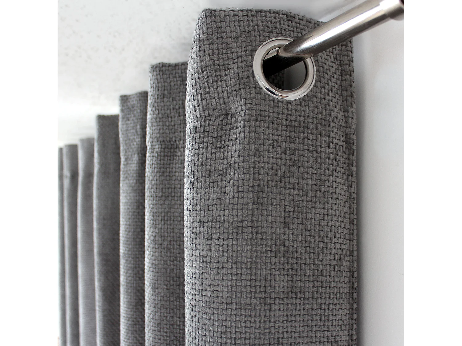 Lot de 2 Rideaux Velours Chenillé, à Œillets, Gris Foncé, 100% polyester, Collection Kamala