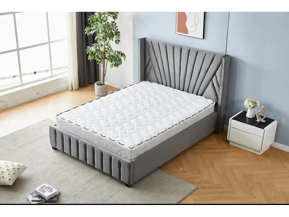 Protocole Home — Lit HATICE en velours 2 places (140x190 ou 160x200), tête de lit et sommier à lattes inclus, beige/gris/noir.