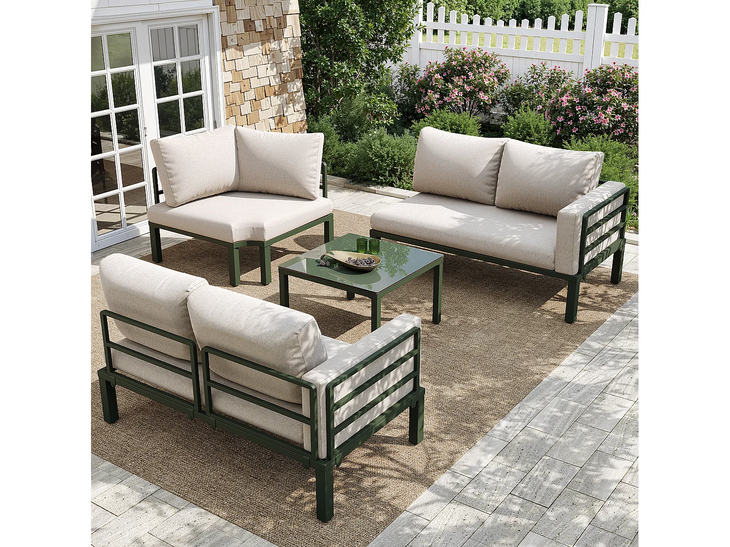 Set di mobili da giardino (4-5 posti), tavolino in vetro temperato, struttura in ferro zincato, beige