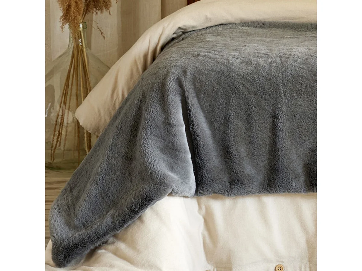 Chemin de lit 90x200cm fausse fourrure polyester coloris gris - ROZENN