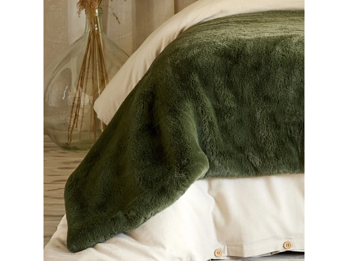 Chemin de lit 90x200cm fausse fourrure polyester coloris vert - ROZENN