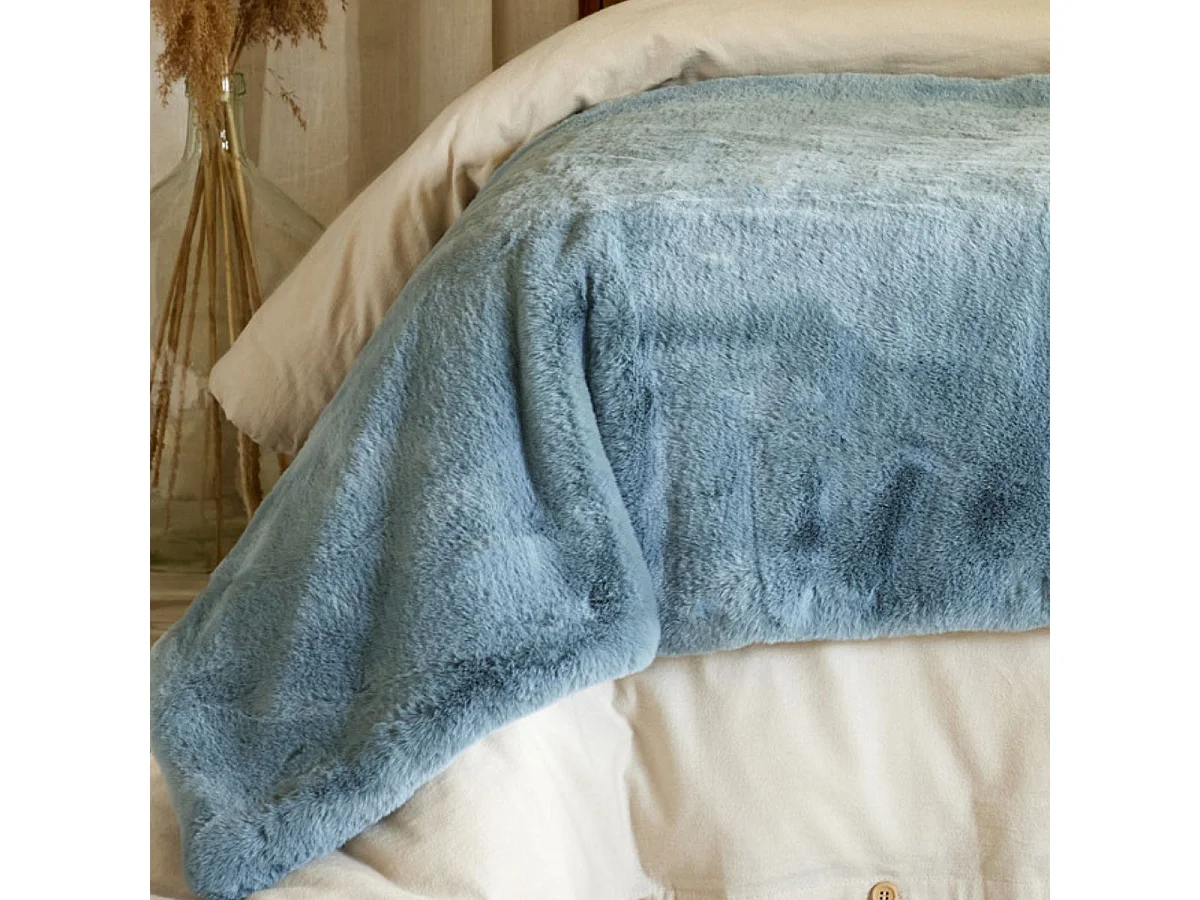 Chemin de lit 90x200cm fausse fourrure polyester coloris bleu - ROZENN