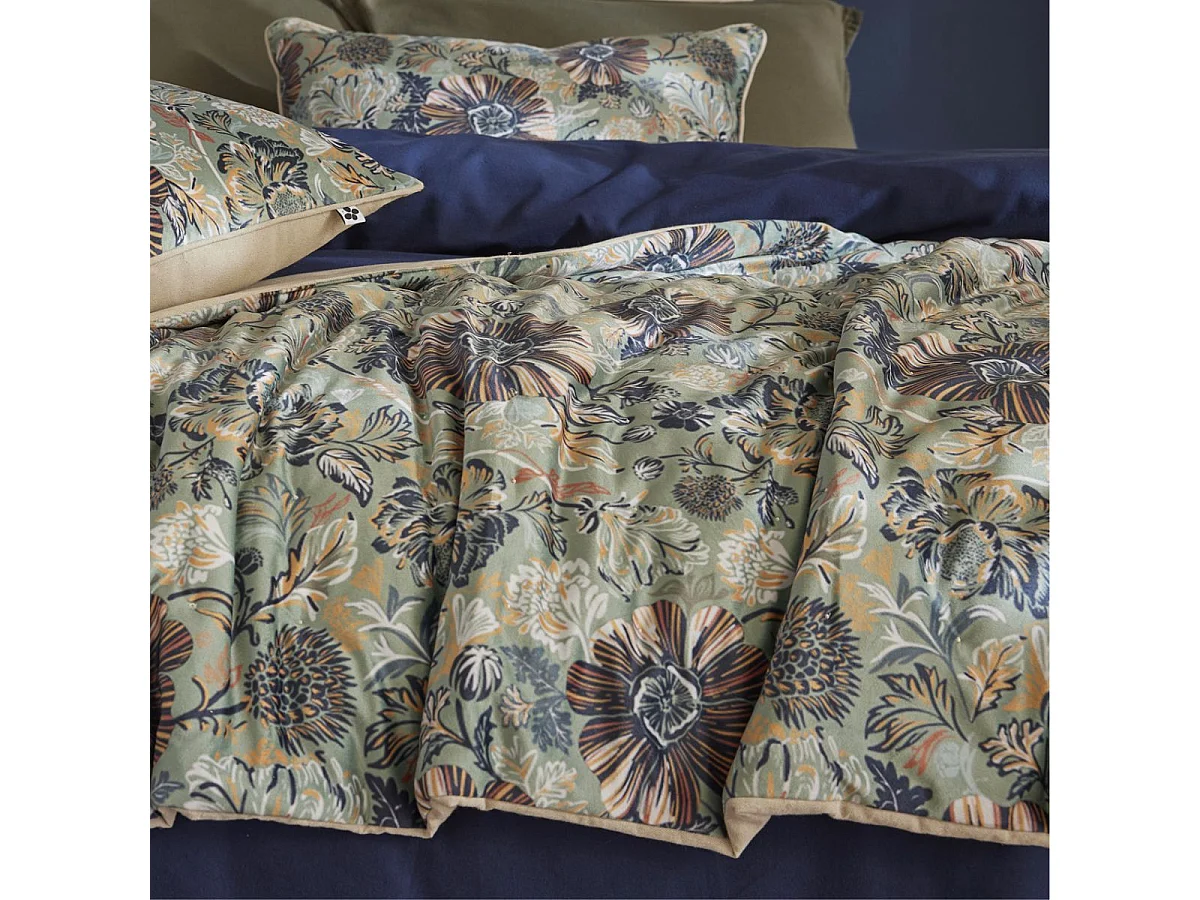 Chemin de lit 90x200cm velours imprimé floral coloris vert céladon - ISABEL