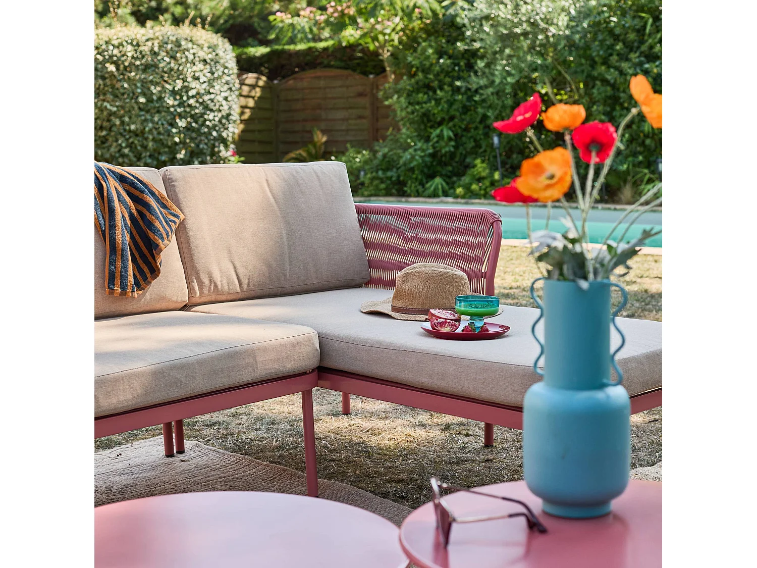 Salotto da giardino angolare in acciaio e corde, 4 posti, beige