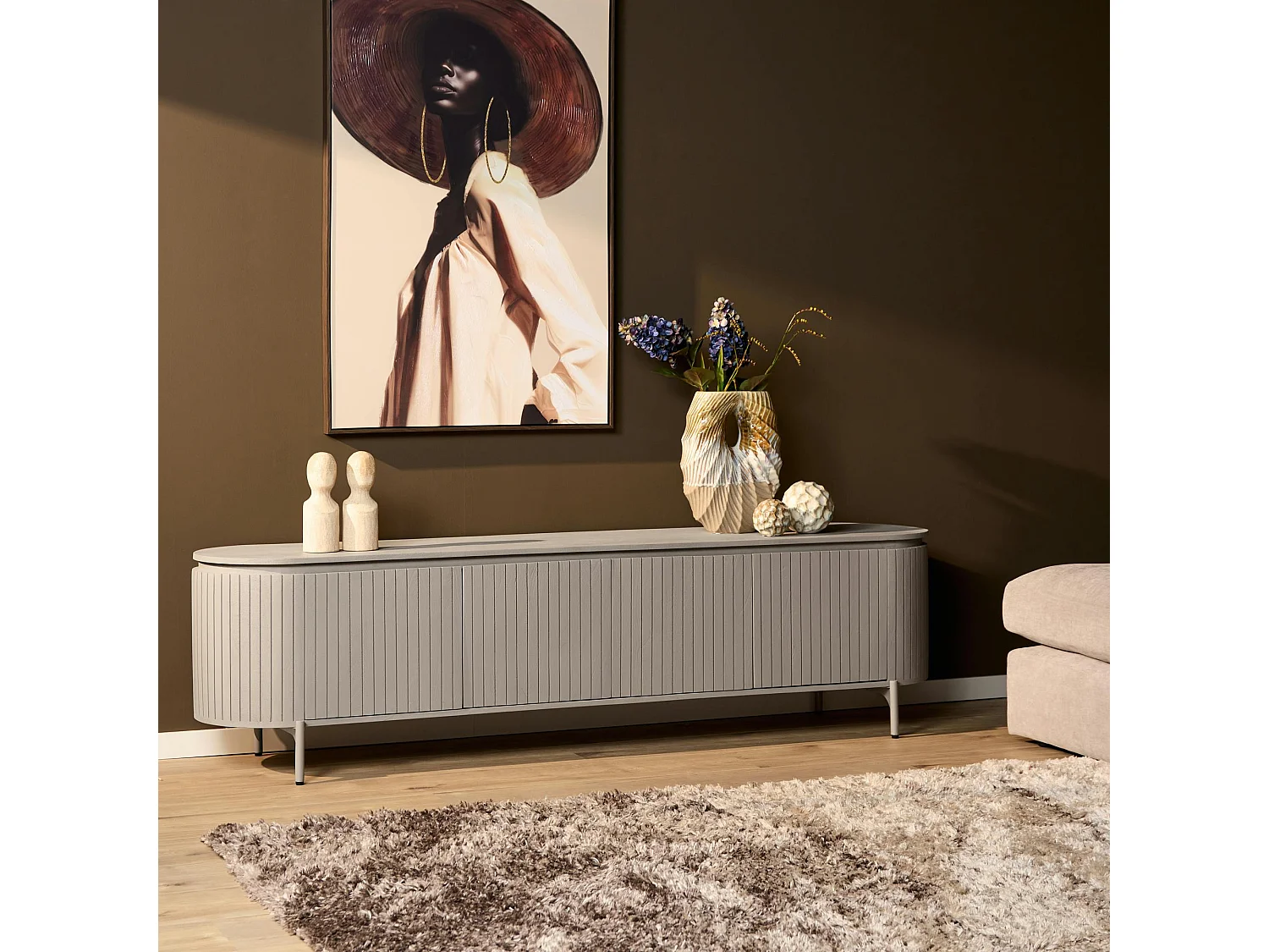 Meuble TV bois gris rainuré ovale 4 portes CALERO