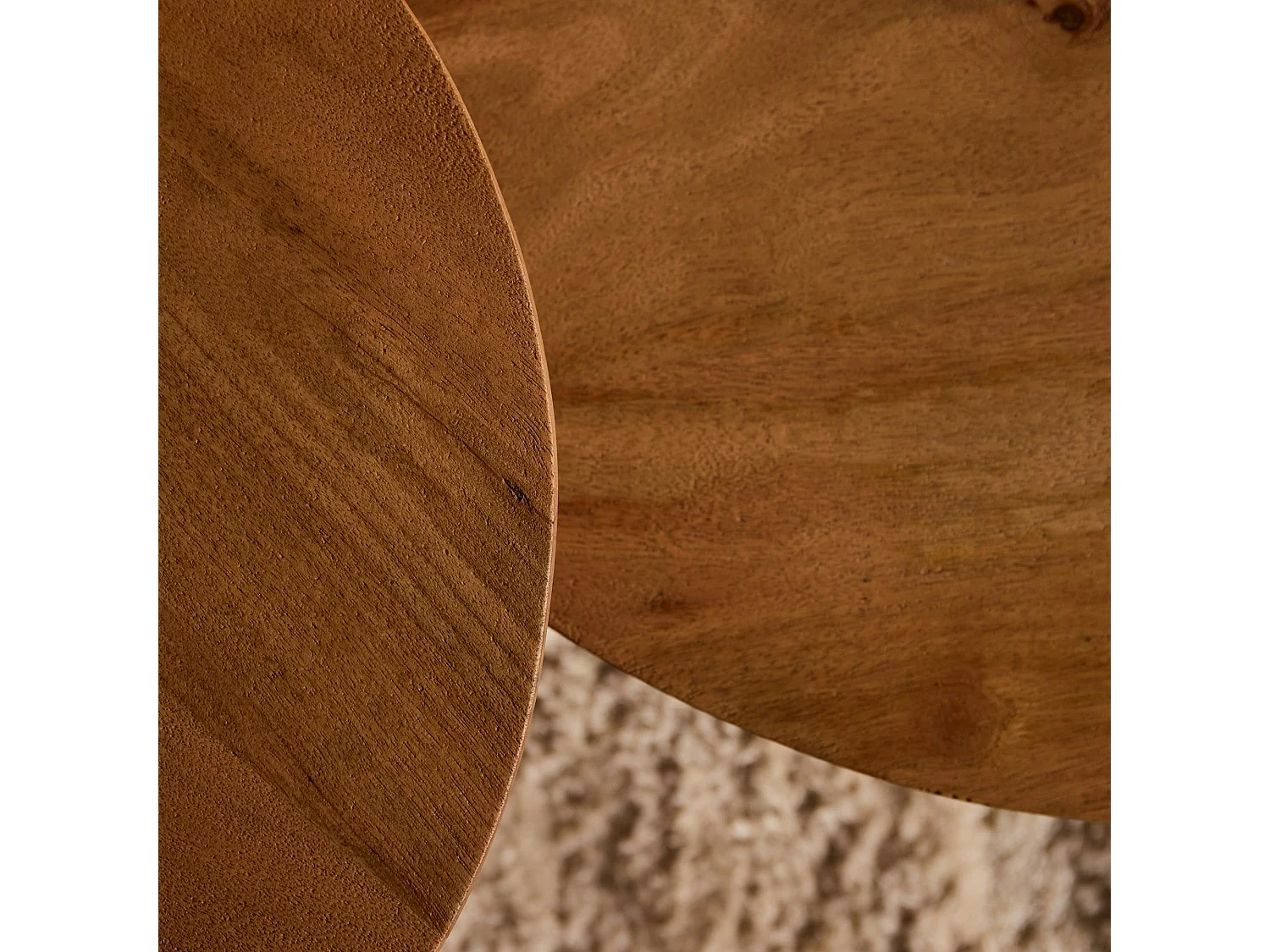 Table basse ronde bois à pied rainuré CALERO