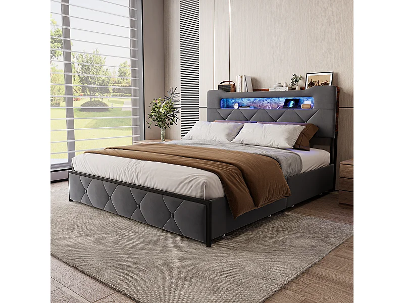 Cama de casal 160x200 com LED e USB, com prateleiras abertas e cabeceira estofada, em veludo cinza.
