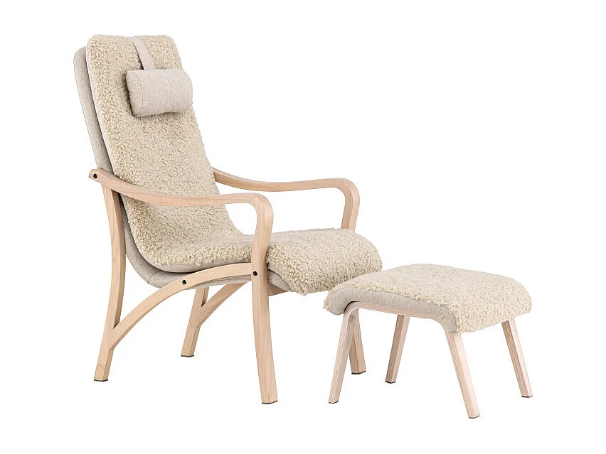 Fårö Sessel mit Fußhocker braun.