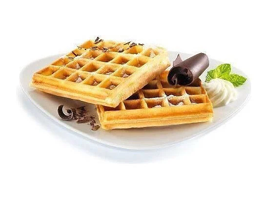 Máquina de waffles elétrica Moulinex Waffle Time 700W branca, placas antiaderentes, organizador de cabo, indicador luminoso, cabo isolado