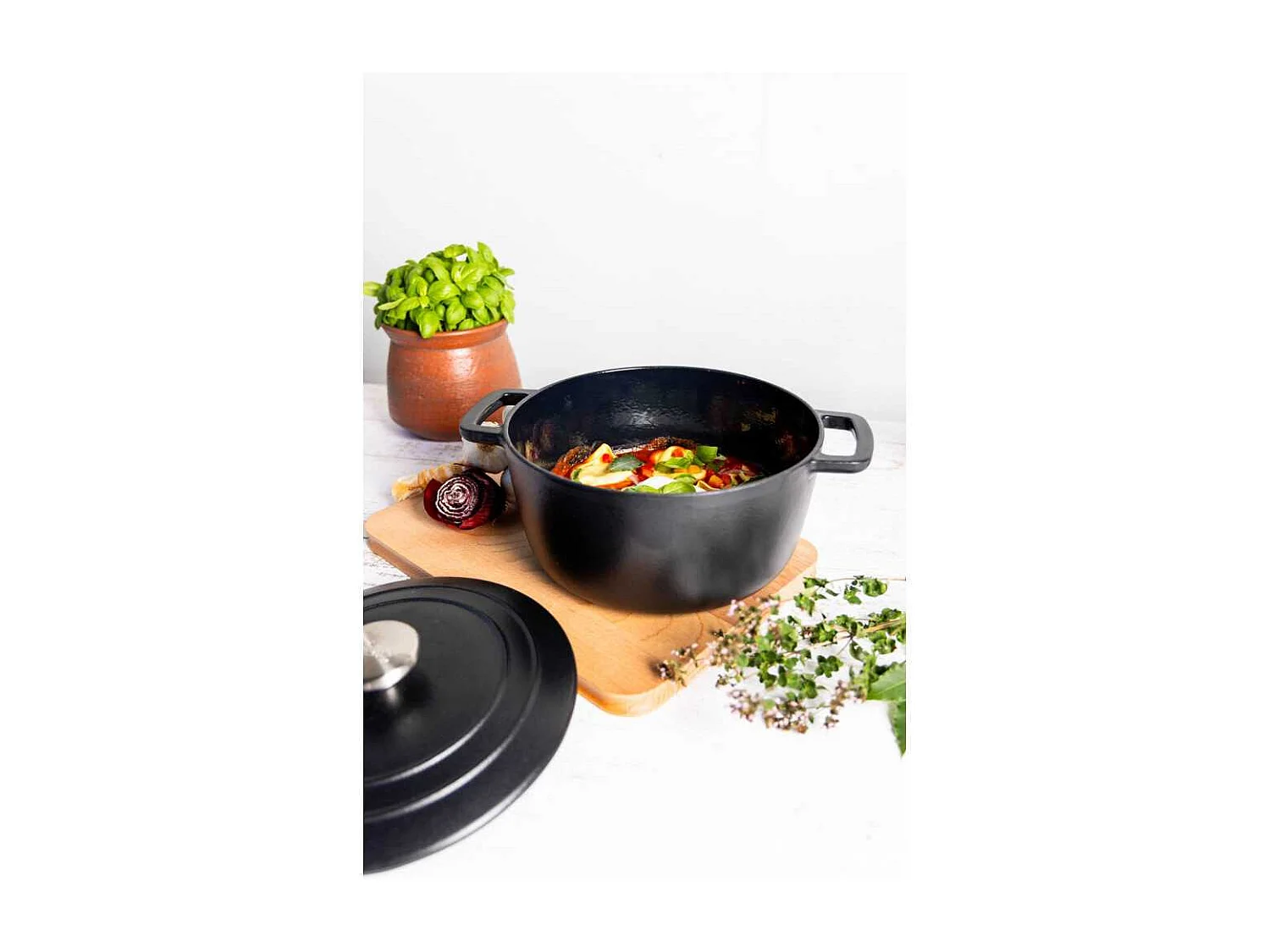 Cocotte avec couvercle - COSY & TRENDY - FONTESTIC - Fonte émaillée- Ø24 cm - 4,6 L - Tous feux dont induction - Noir