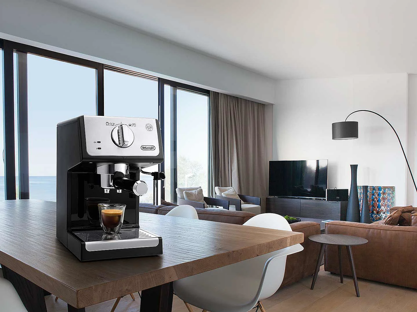 DeLonghi ECP33.21.BK Espressoapparaat 15 Bar Zwart/Zilver - Gemalen Koffie & ESE Pads, 360° Melkopschuimer