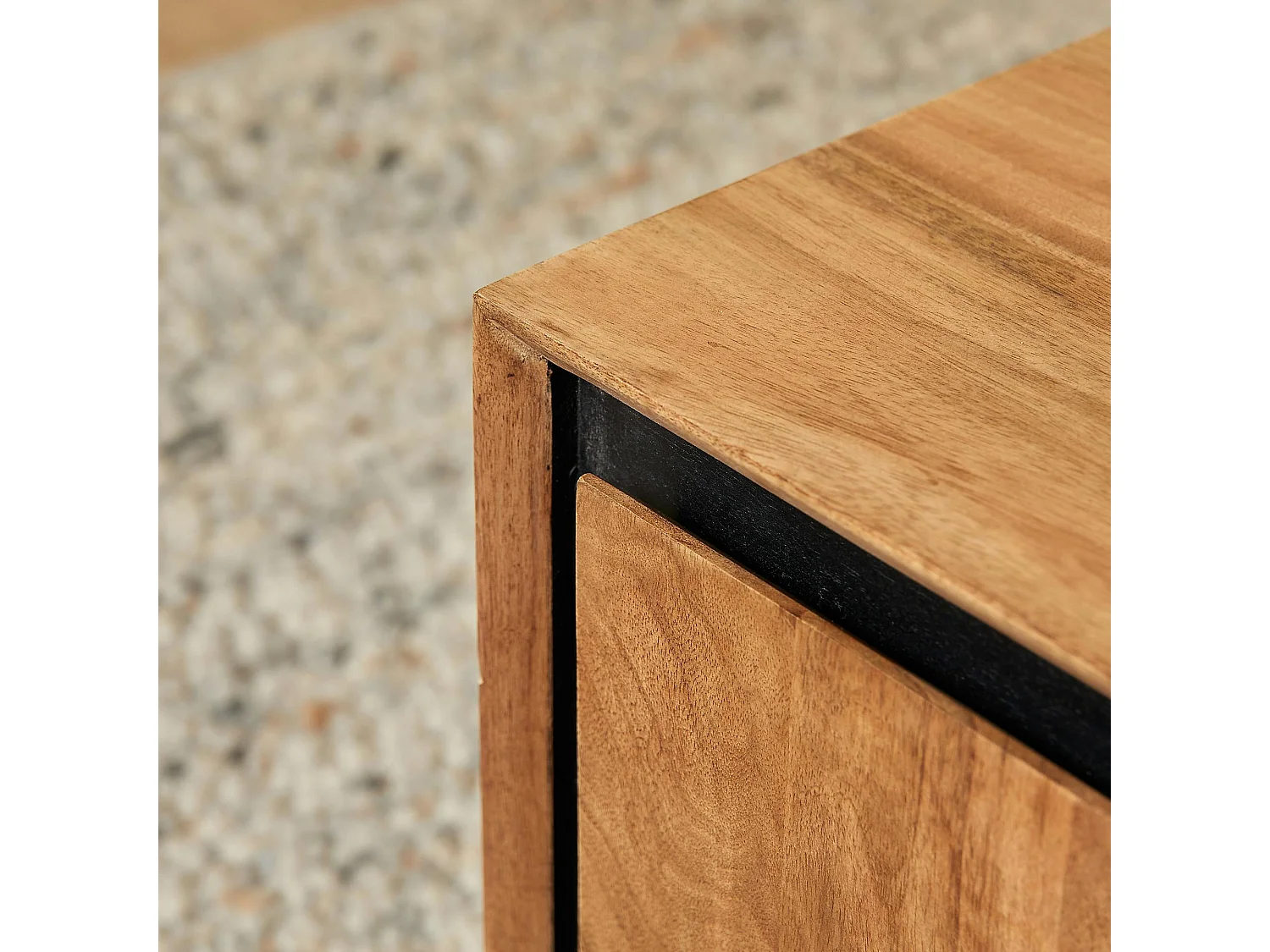 Petite table basse carrée bois cadre noir UVEA