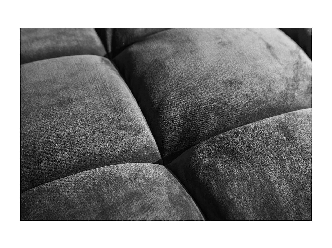 Canapé KOLIRI 3 places gris – Canapé design en velours avec structure en bois massif