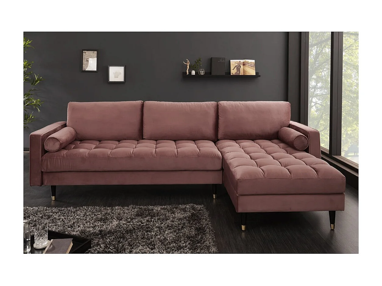 Canapé d'angle KOLIRI rose poudré avec pouf – Canapé design en velours avec structure en bois massif