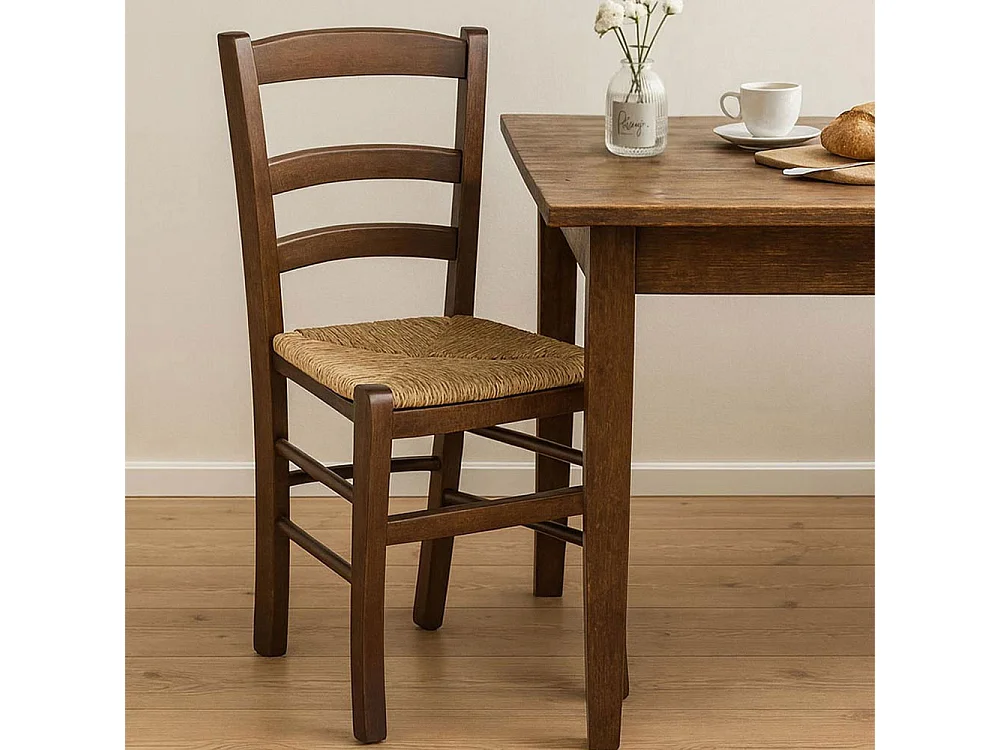 Chaise de salle à manger Paesana en noyer foncé avec assise en paille, idéale pour la cuisine et la maison.