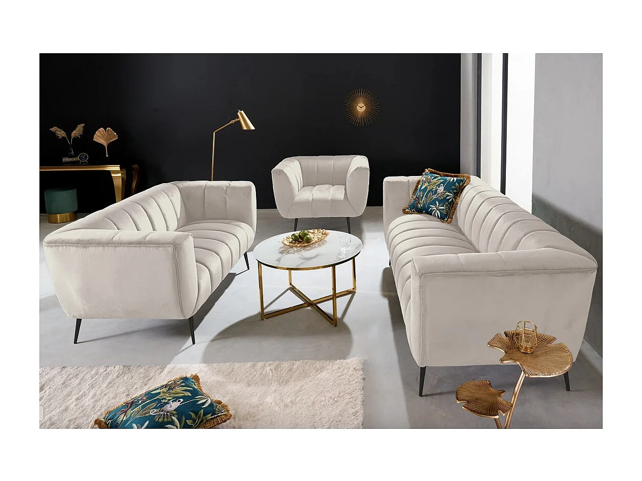 Canapé droit NORA 2 places blanc champagne – Canapé chic en velours avec pieds en métal noir