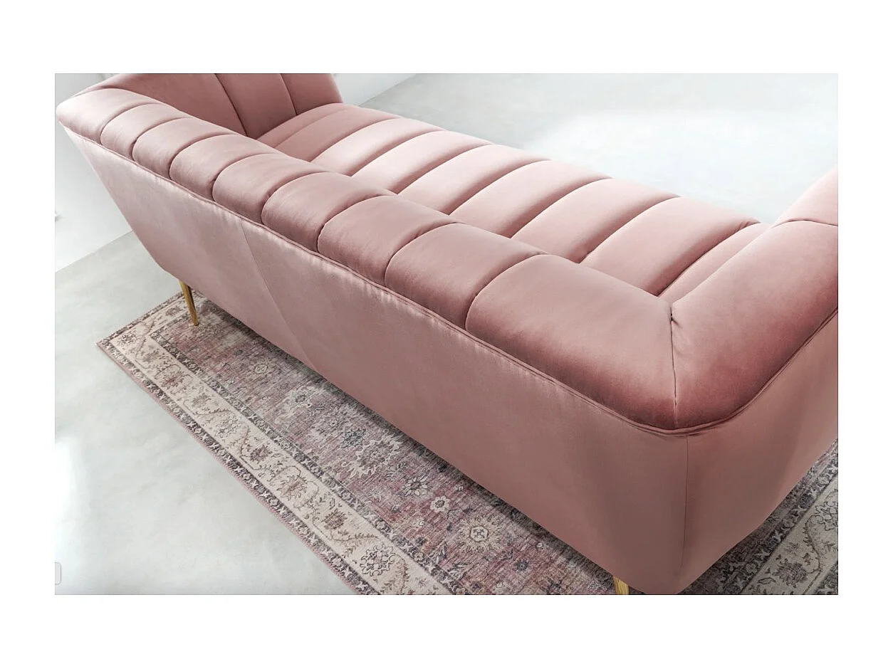 Canapé droit NORA rose poudré – Canapé chic en velours avec pieds en métal