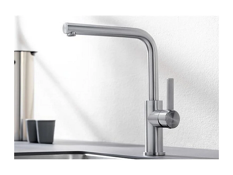 Küchenmischer BLANCO LANORA massiv gebürsteter Edelstahl hoher schwenkbarer Auslauf 360° vertikaler Hebel energiesparend