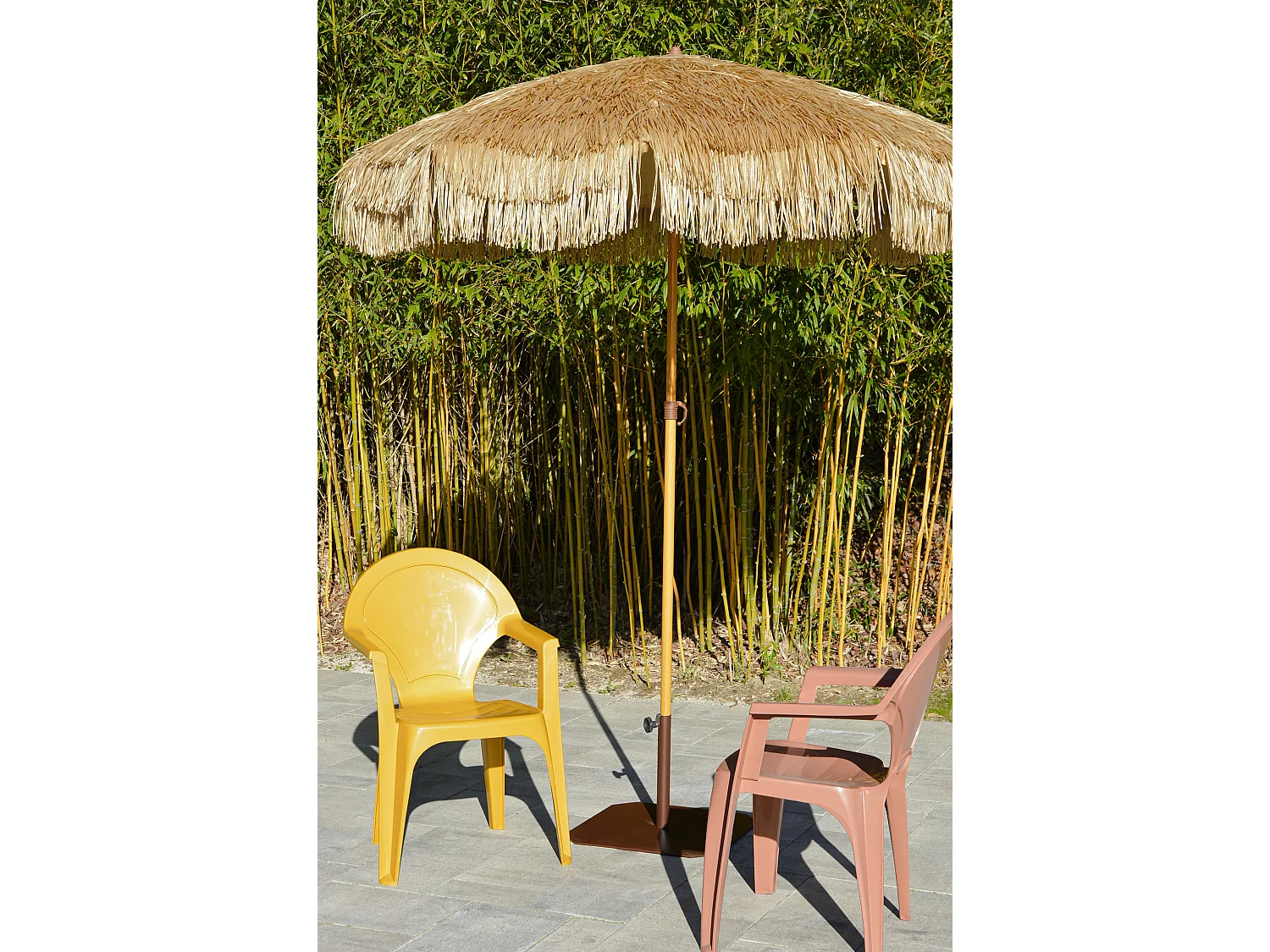 Sonnenschirm mit Fransen aus Stahl mit Holzoptik